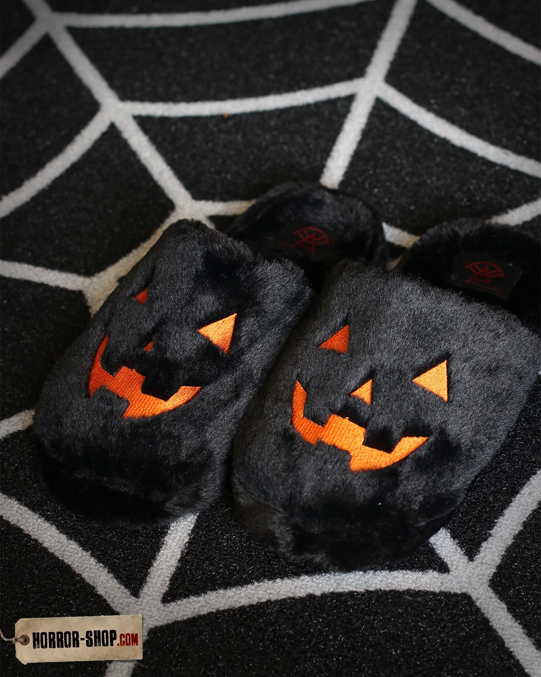 Kreepy Kozy Jack Plüsch Hausschuhe Schwarz 2 Kreepy Kozy Jack Plüsch Hausschuhe Schwarz – Bild 2