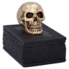 Keltische Box Mit Goldenem Totenschädel