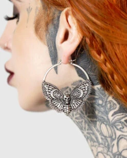 KILLSTAR Night Flutter Ohrringe 5 KILLSTAR Night Flutter Ohrringe -Schattenfest Verkäufe killstar night flutter ohrringe killstar schmuck gothic schmuck gothic creolen motten ohrringe killstar accessoires gothic accessoires und geschenkartikel 54052 1