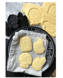 KILLSTAR Witchy Cookie Ausstechformen -Schattenfest Verkäufe killstar witchy cookie ausstechformen killstar witchy cookie cutters gothic accessoires gothic deko 50323 03