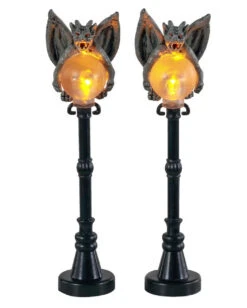 Lemax Spooky Town - Gargoyle Lamp Post 2er Set