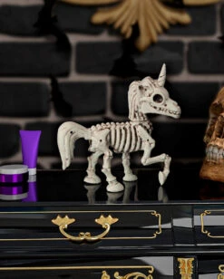 Skelett Einhorn Als Gerippe 18cm -Schattenfest Verkäufe skelett einhorn einhorn skelett als knochengerippe unicorn skeleton halloween deko 39621 02