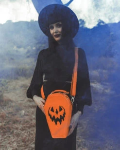 Spooky Pumpkin Sarg Handtasche Orange 7 Spooky Pumpkin Sarg Handtasche Orange -Schattenfest Verkäufe spooky pumpkin sarg handtasche orange haunted hallows coffin shaped bag halloween und gothic geschenkartikel 53302 2