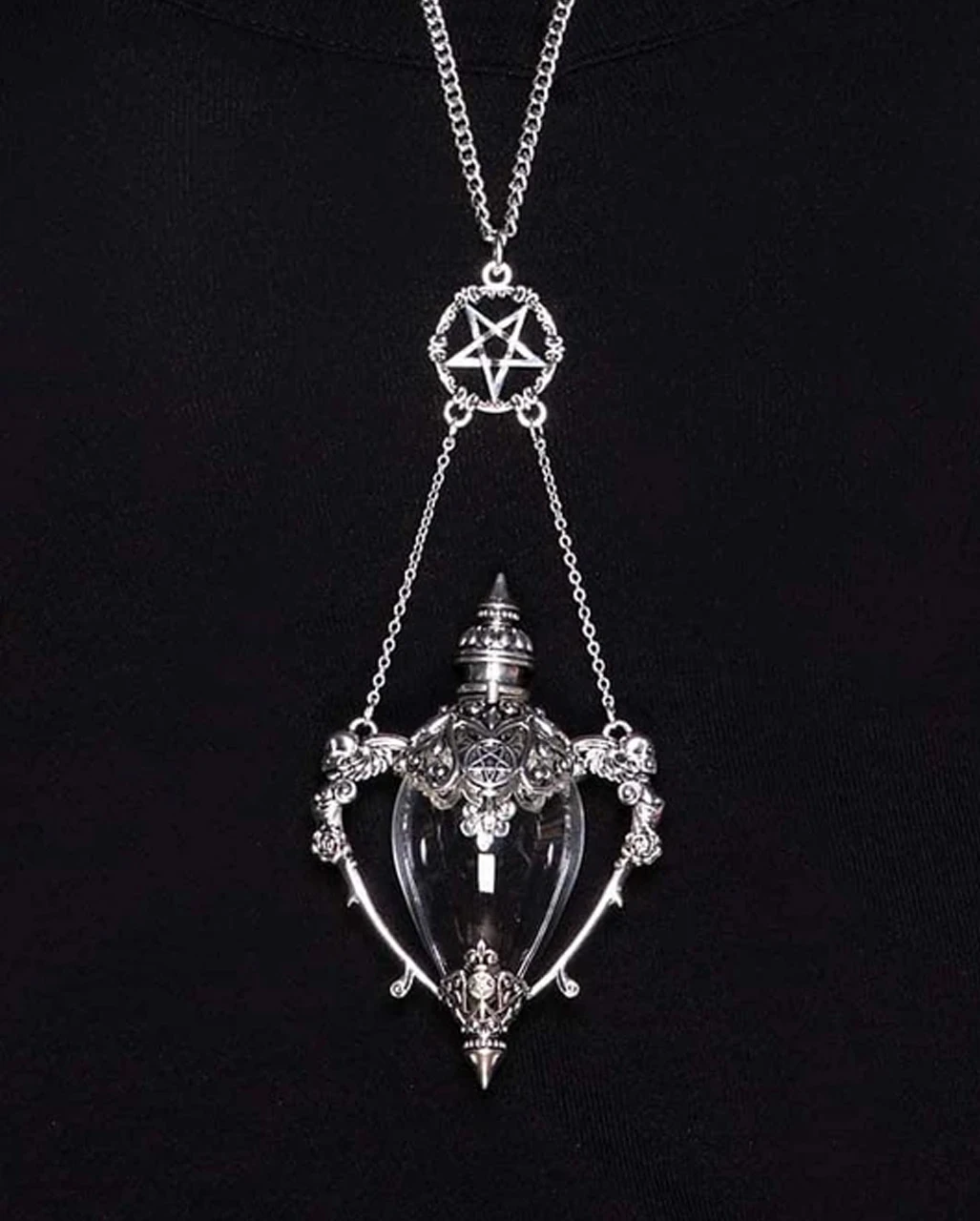 KILLSTAR Todeskuss Fläschen Halskette 3 KILLSTAR Todeskuss Fläschen Halskette – Bild 3